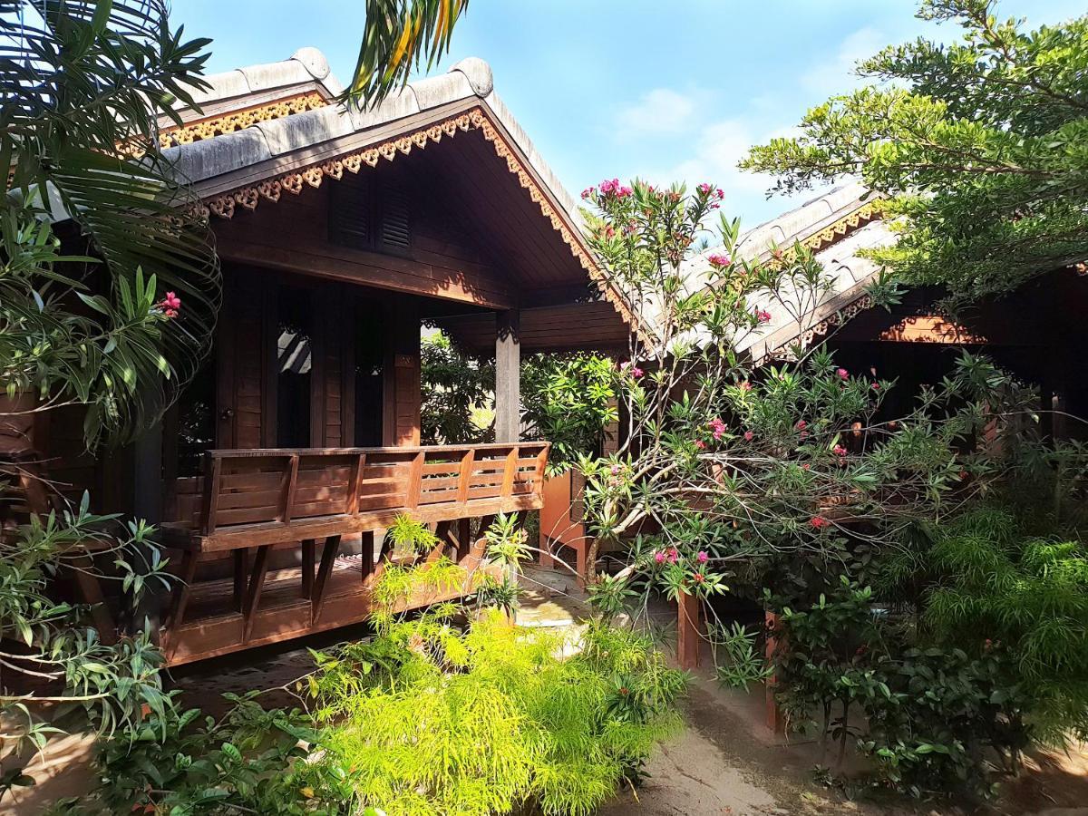 Sabaii Bay Resort Baan Tai Exterior photo