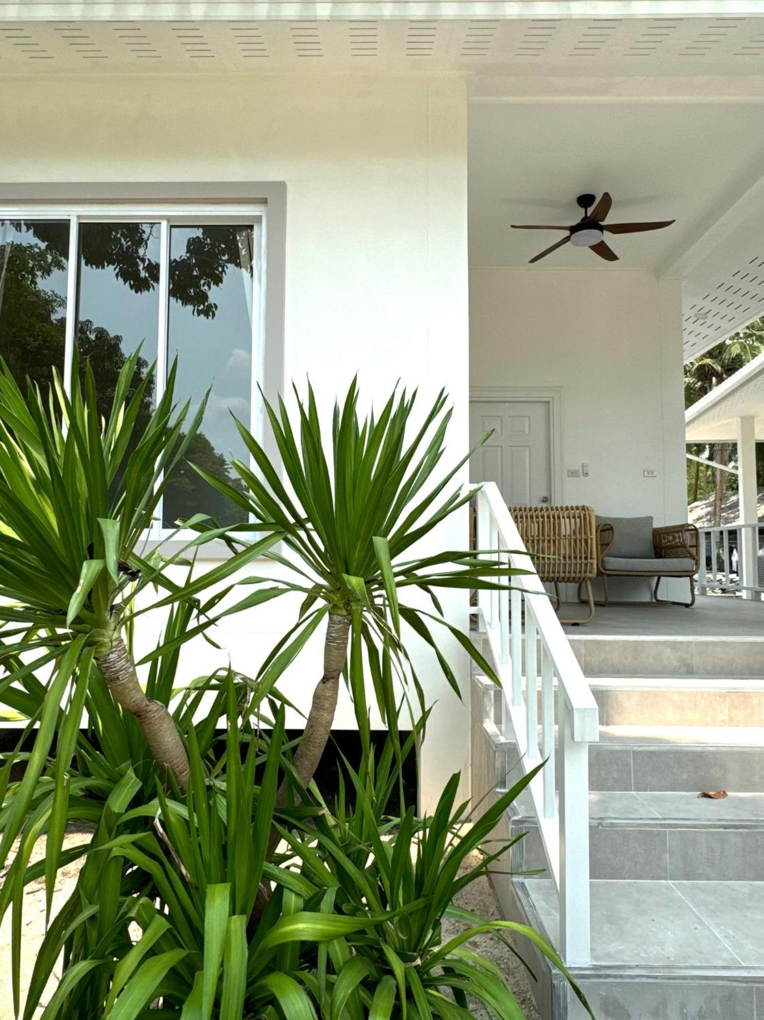 Sabaii Bay Resort Baan Tai Exterior photo