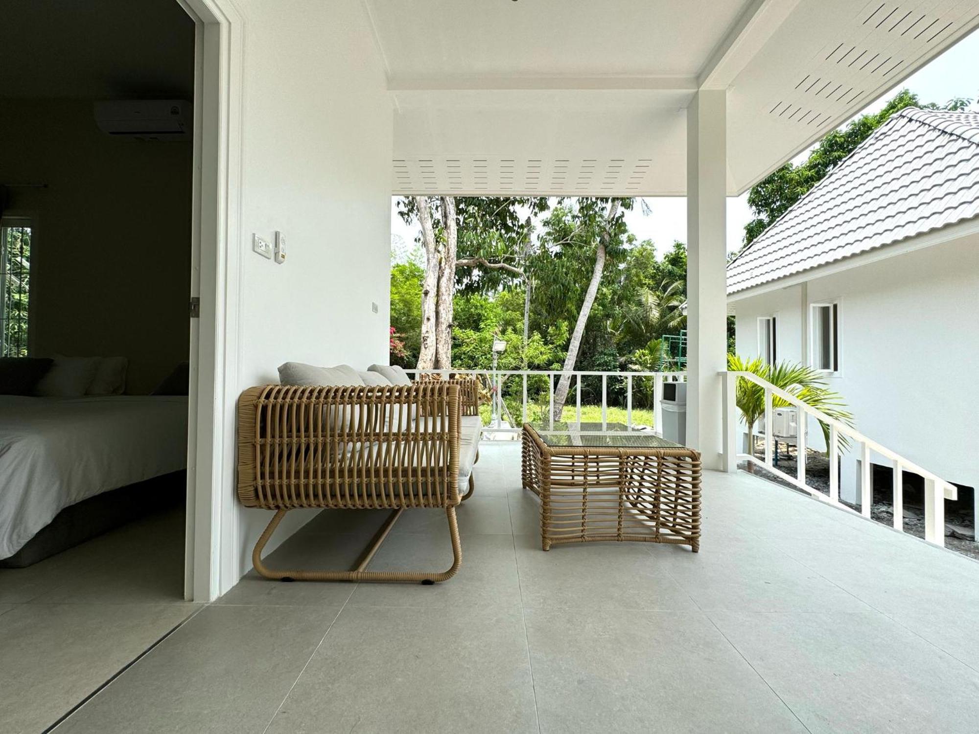 Sabaii Bay Resort Baan Tai Exterior photo