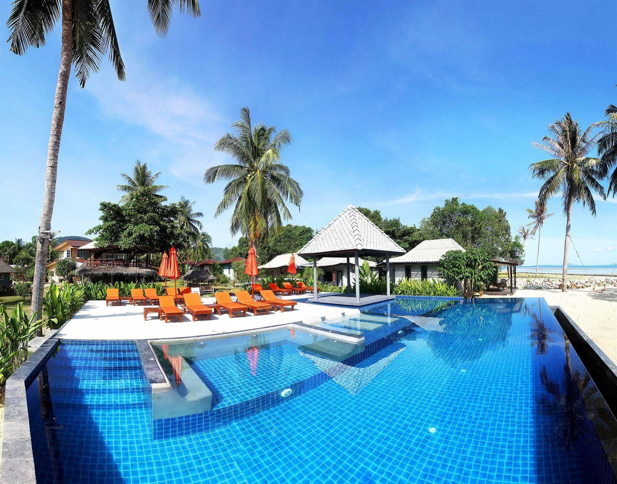 Sabaii Bay Resort Baan Tai Exterior photo